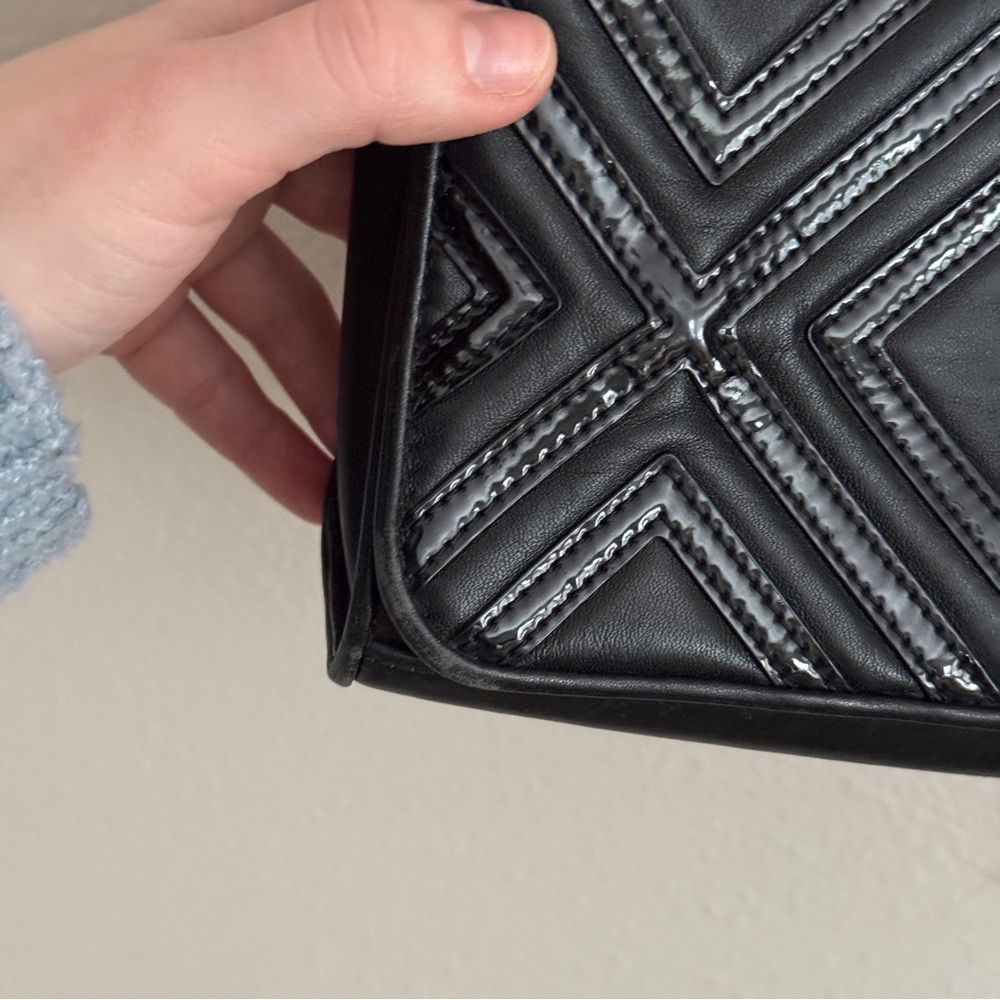 Tory Burch Fleming Geo Diamond Quilted Bag - Picture 5 of 12